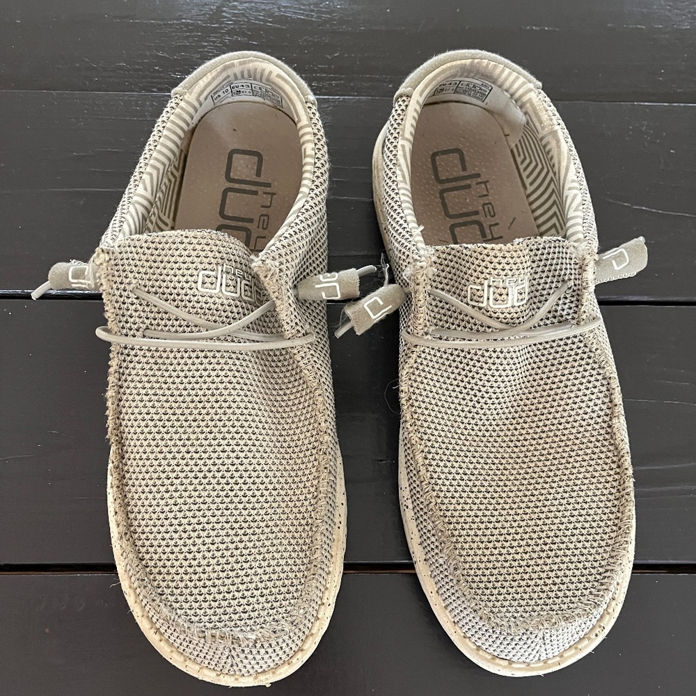 Hey Dude men’s 10 shoe